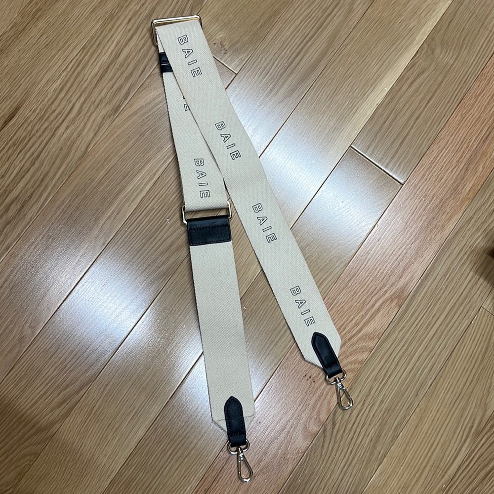 Mina baie strap